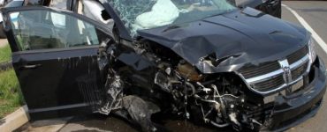 Auto nach Unfall - leicht zerstört
